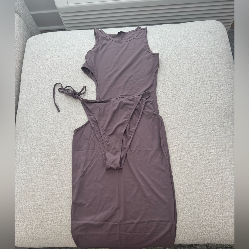 Purple Cutout Dress - Picture 2 of 3